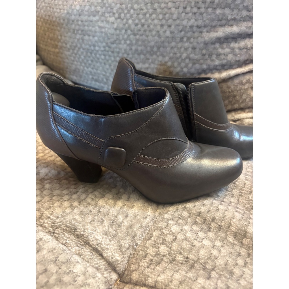 Clarks Bendables Brown Leather Ankle Booties Shooties Size 8M 60450